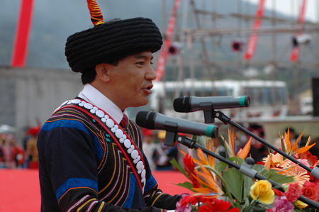 热烈庆祝宁蒗彝族自治县成立五十周年