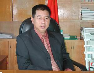 中共梁河县委书记板岩过(傣族)中共梁河县委副书记,县长俄吞领导介绍